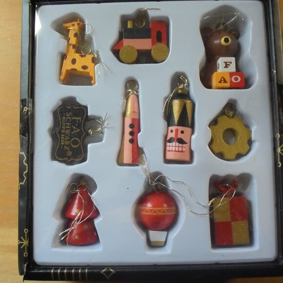 FAO Schwarz Wooden Christmas Ornaments. New in Package. - Picture 1 of 10